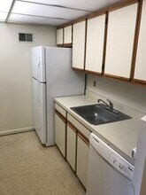 138 Green Turtle Ln, Unit #4 in Charlottesville, VA - Foto de edificio - Building Photo