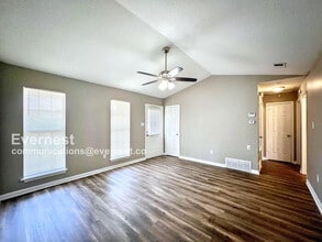 7421 Cliffwood Dr in Horn Lake, MS - Foto de edificio - Building Photo