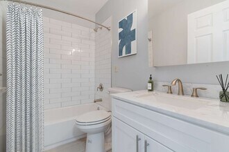 Bunt Commons III: 58+ Senior Living Community in Amityville, NY - Building Photo - Building Photo