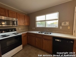 property at 8019 Rio NIEBLA