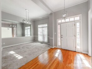5839 Painted Fern Ct in Charlotte, NC - Foto de edificio - Building Photo
