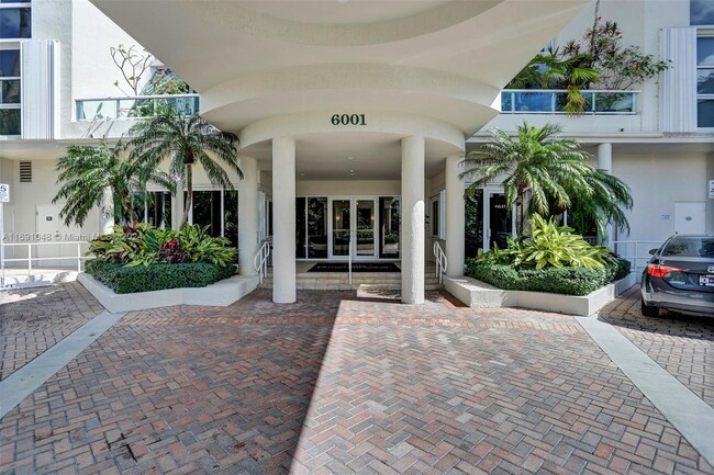 6001 N Ocean Dr, Unit # 1103 in Hollywood, FL - Building Photo - Building Photo