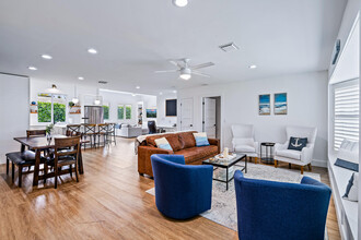 68 Azalea Cir in Jupiter, FL - Building Photo - Building Photo