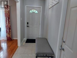 31 Josselyn Dr in London, ON - Building Photo - Building Photo