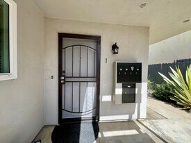 3838 Chamoune Ave, Unit 1 in San Diego, CA - Building Photo