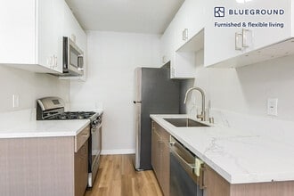 21107 Amie Ave in Torrance, CA - Foto de edificio - Building Photo