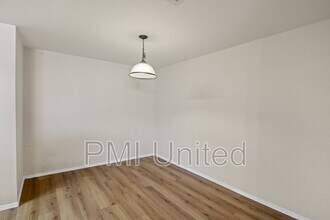 2335 N Elm St in Denton, TX - Building Photo - Building Photo