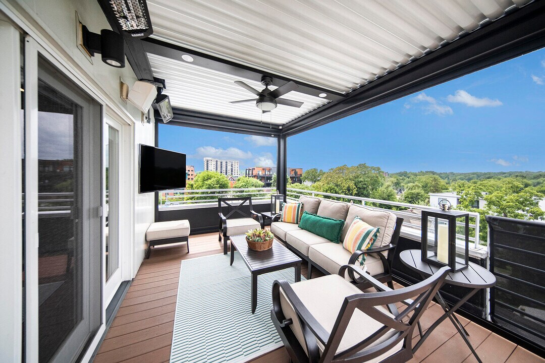 121 W Kingsley St in Ann Arbor, MI - Building Photo