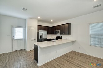 149 Rooster Wy in Jarrell, TX - Building Photo - Building Photo
