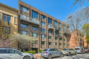644 W Arlington Pl in Chicago, IL - Building Photo