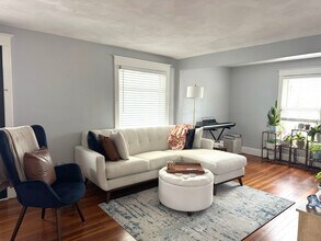 113 Crestmont Rd in Binghamton, NY - Foto de edificio - Building Photo