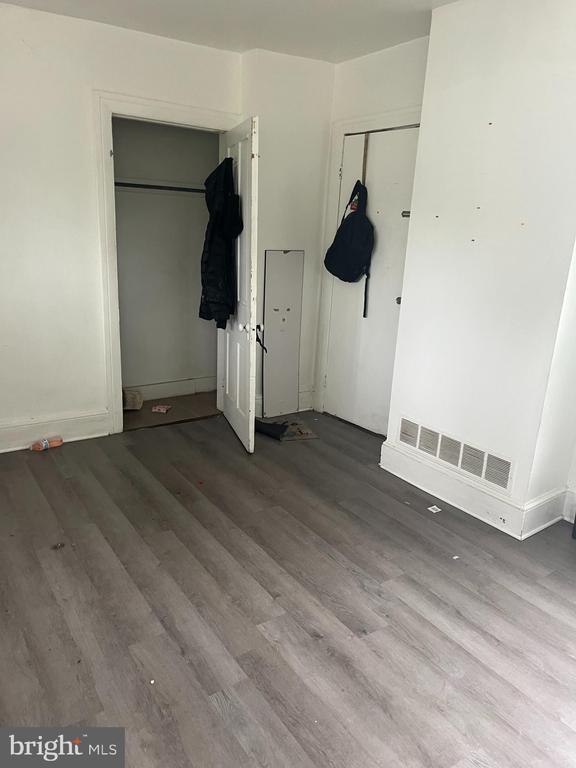 property at 178 S E Ave