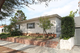 1819 Washington Ave in Santa Monica, CA - Building Photo - Building Photo