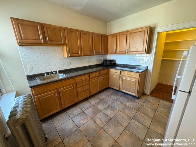 441 Cambridge St, Unit 7 in Cambridge, MA - Building Photo - Building Photo