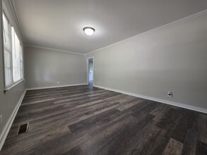 4204 Lakeview Dr NW in Huntsville, AL - Building Photo - Building Photo