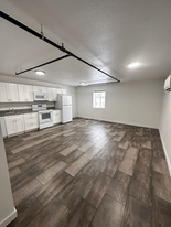 1120 Montana St in Gooding, ID - Building Photo