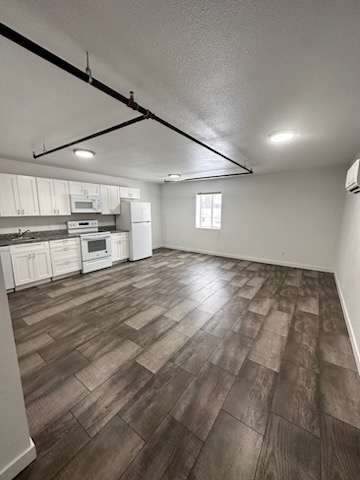 1120 Montana St in Gooding, ID - Building Photo