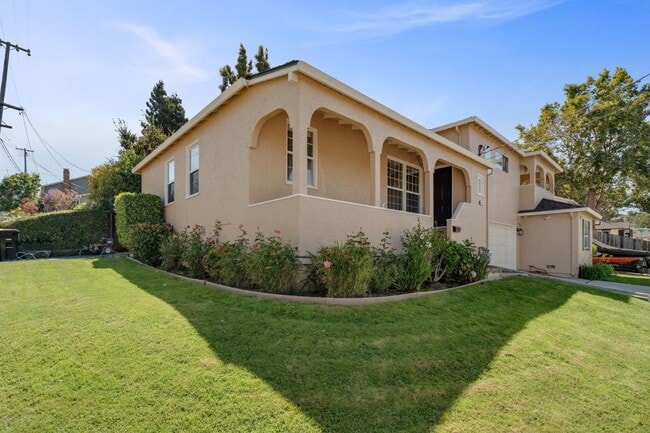 101 Darcy Ave in San Mateo, CA - Building Photo - Building Photo