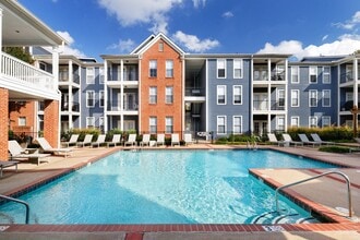 Island Park/Harbor Town Square in Memphis, TN - Building Photo - Building Photo