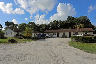 3956-3962 45th Ln S in Lake Worth, FL - Building Photo