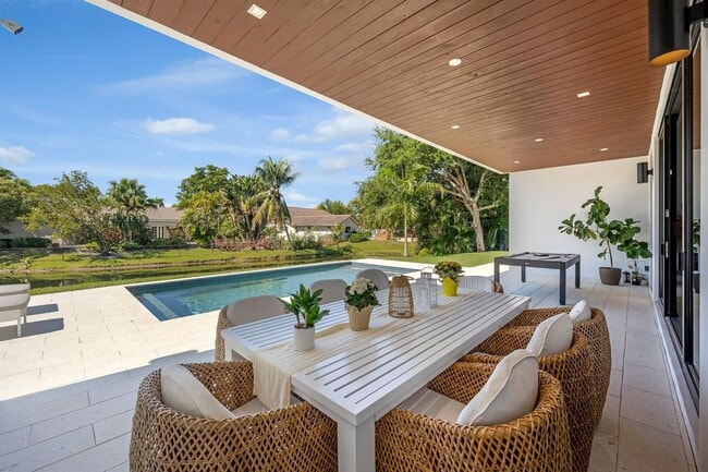 property at 1000 SW 93rd Ave