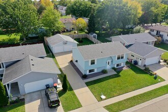 4816 25th Ave NW in Rochester, MN - Building Photo - Building Photo