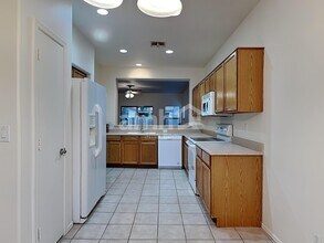 2852 E Devon Ct in Gilbert, AZ - Building Photo - Building Photo