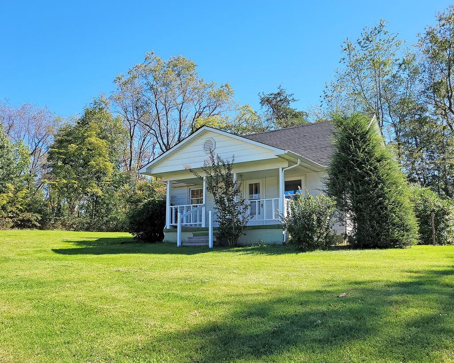 19095 Tandy Rd in Abingdon, VA - Foto de edificio