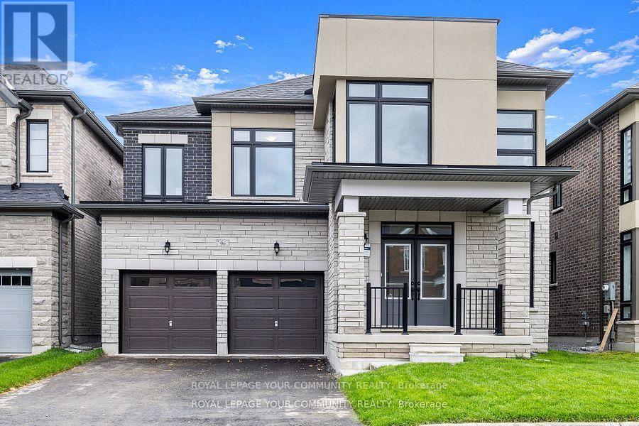 96 Weslock Crescent in Aurora, ON - Building Photo