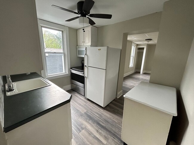 512 W Orange St in Lancaster, PA - Building Photo - Building Photo