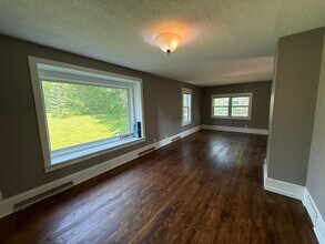 516 Crescent Rd in Center City, MN - Building Photo - Building Photo