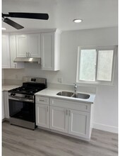 4307 Dozier St, Unit #1 in East Los Angeles, CA - Foto de edificio - Building Photo