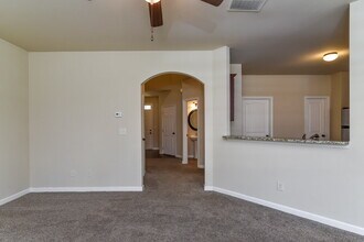 2325 Morgan Farm Dr in Buford, GA - Foto de edificio - Building Photo