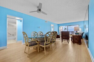 6177 Sun Blvd in St. Petersburg, FL - Building Photo