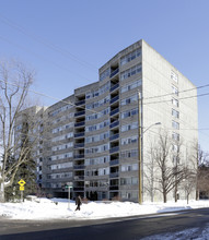 Chateau Cartier in Ottawa, ON - Building Photo - Primary Photo