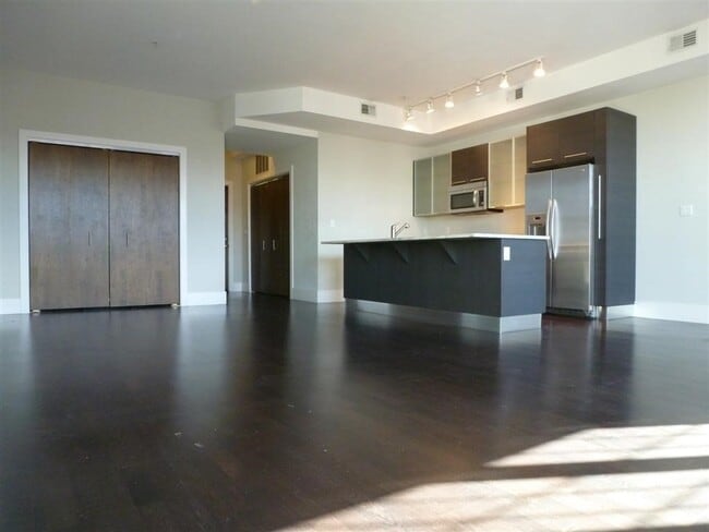 property at 154 W 2nd St