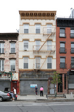 521 Grand St in Brooklyn, NY - Building Photo - Building Photo