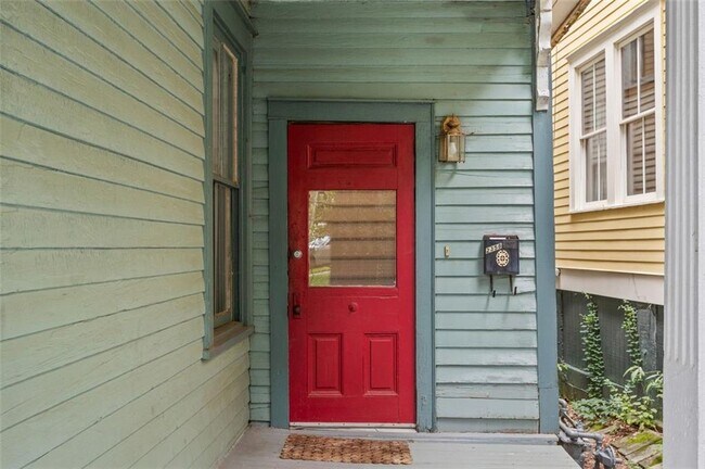 235 Elizabeth St NE in Atlanta, GA - Building Photo - Building Photo