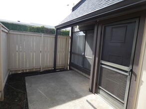 1960 McClelland St in Santa Maria, CA - Building Photo - Building Photo