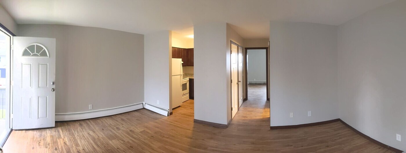 235 11th Ave NE in Austin, MN - Building Photo