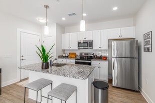 Sunset Village Apartments in Camden, DE - Building Photo