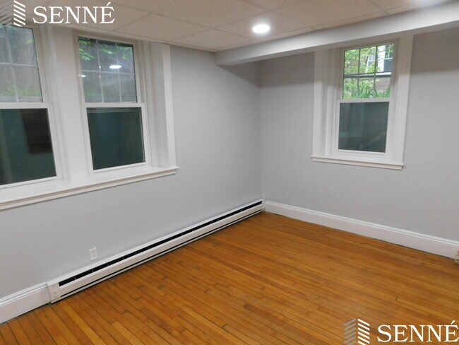 10 Avon St, Unit B in Cambridge, MA - Building Photo - Building Photo