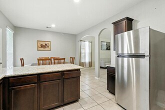 1627 Northwood Springs Dr in Crosby, TX - Building Photo - Building Photo