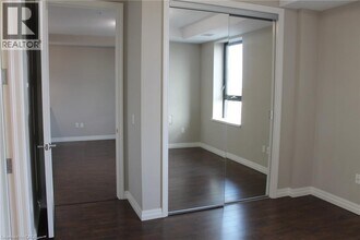 112 King St E in Hamilton, ON - Building Photo - Building Photo