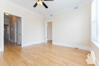 3056 N Greenview Ave, Unit 3 in Chicago, IL - Building Photo - Building Photo