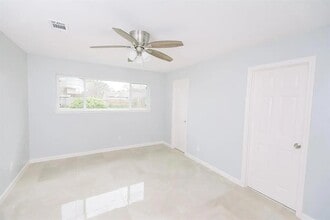 7407 Osage St in Houston, TX - Building Photo - Building Photo