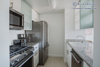 500 W 56th St in New York, NY - Building Photo - Building Photo