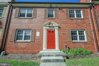 Tilbury Garden Apartments in Bethesda, MD - Building Photo - Building Photo