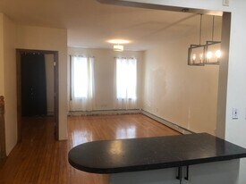 35 Autumn Ave, Unit Apt. 2 in Brooklyn, NY - Building Photo - Building Photo