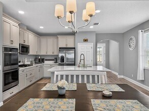 1673 Suttonset Trl in Zephyrhills, FL - Building Photo - Building Photo